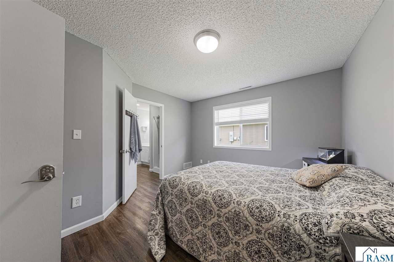 136 Tanager Path, Mankato, MN 56001