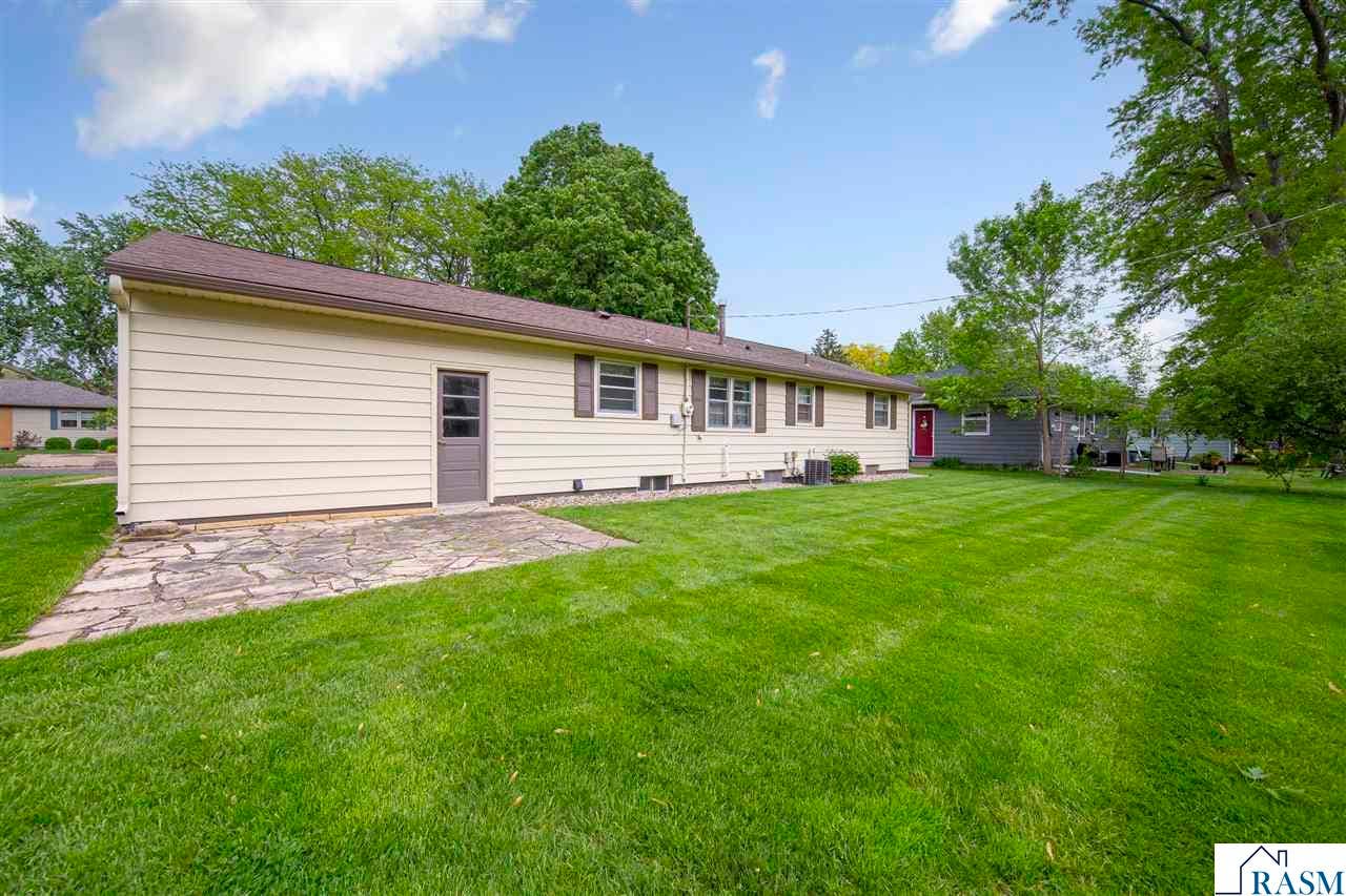 219 Floral Avenue, Mankato, MN 56001
