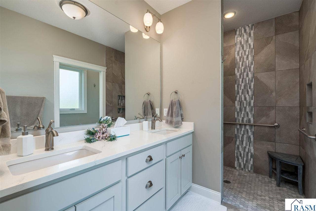 305 Dancing Waters Circle, Mankato, MN 56001