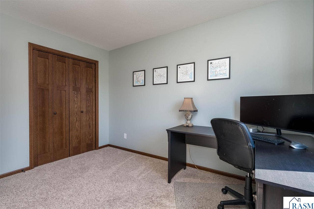 109 cypress Court, Mankato, MN 56001