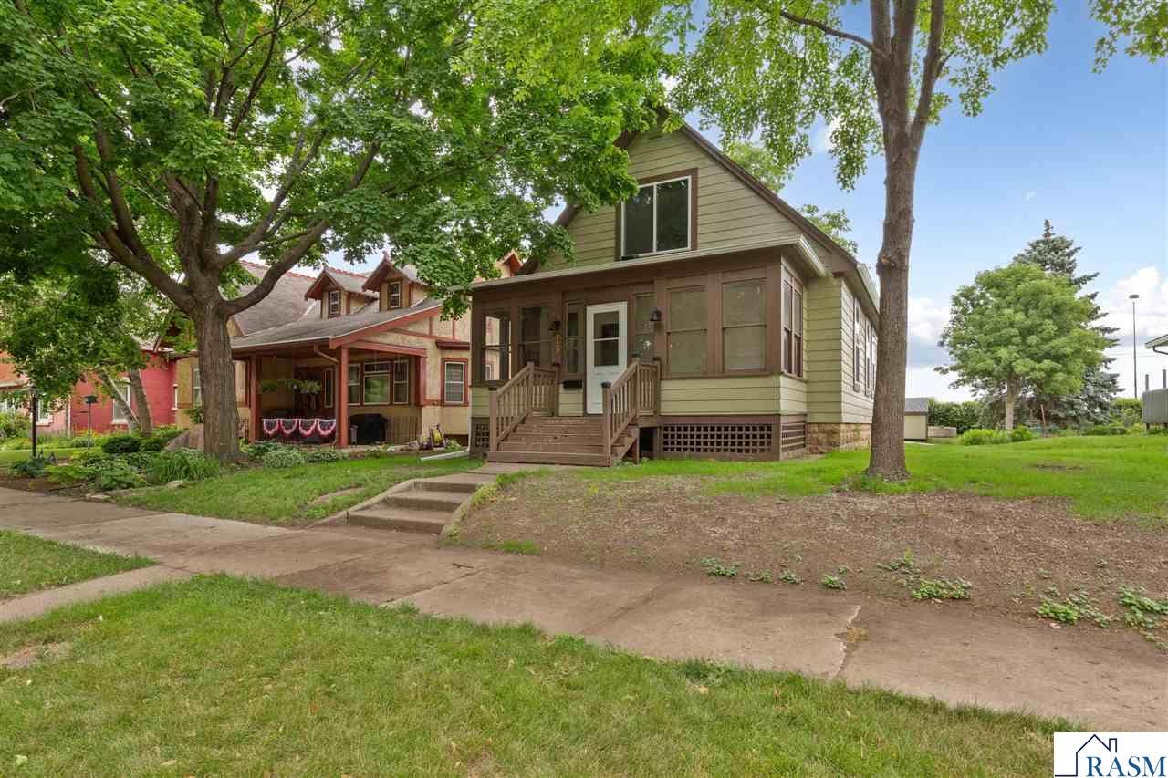 220 W 5th Street, Mankato, MN 56001