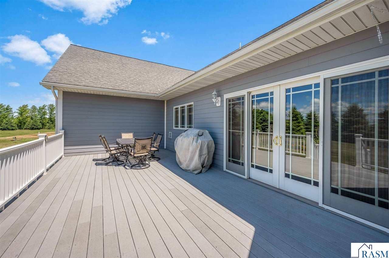 14371 County Road 114, Hanska, MN 56041
