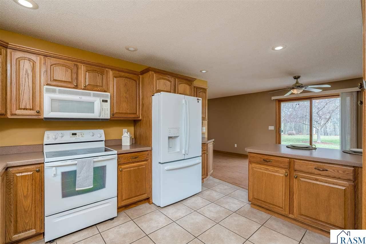 100 Crystal Lane, Mankato, MN 56001
