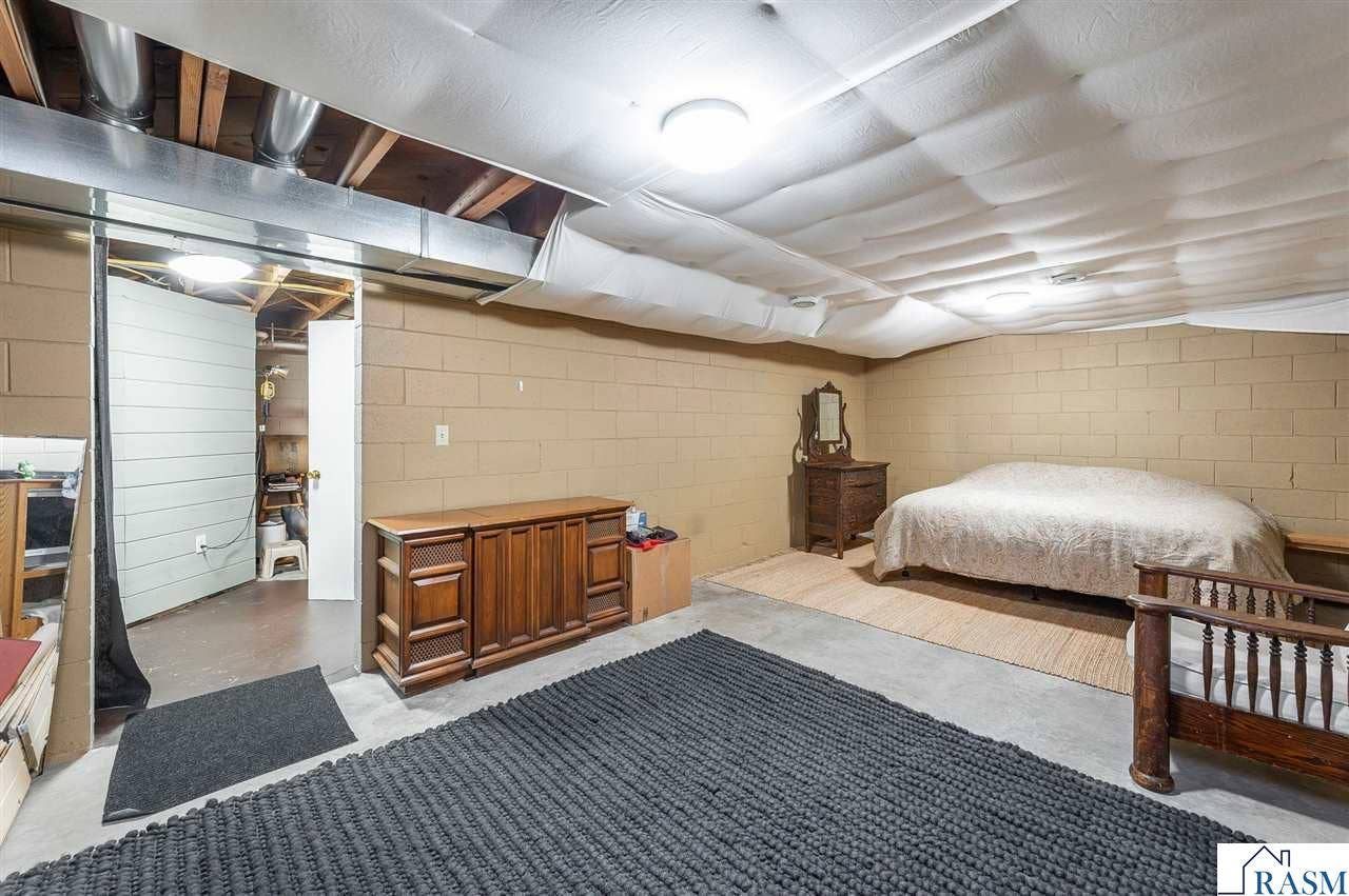 47 Skyline Drive, Mankato, MN 56001