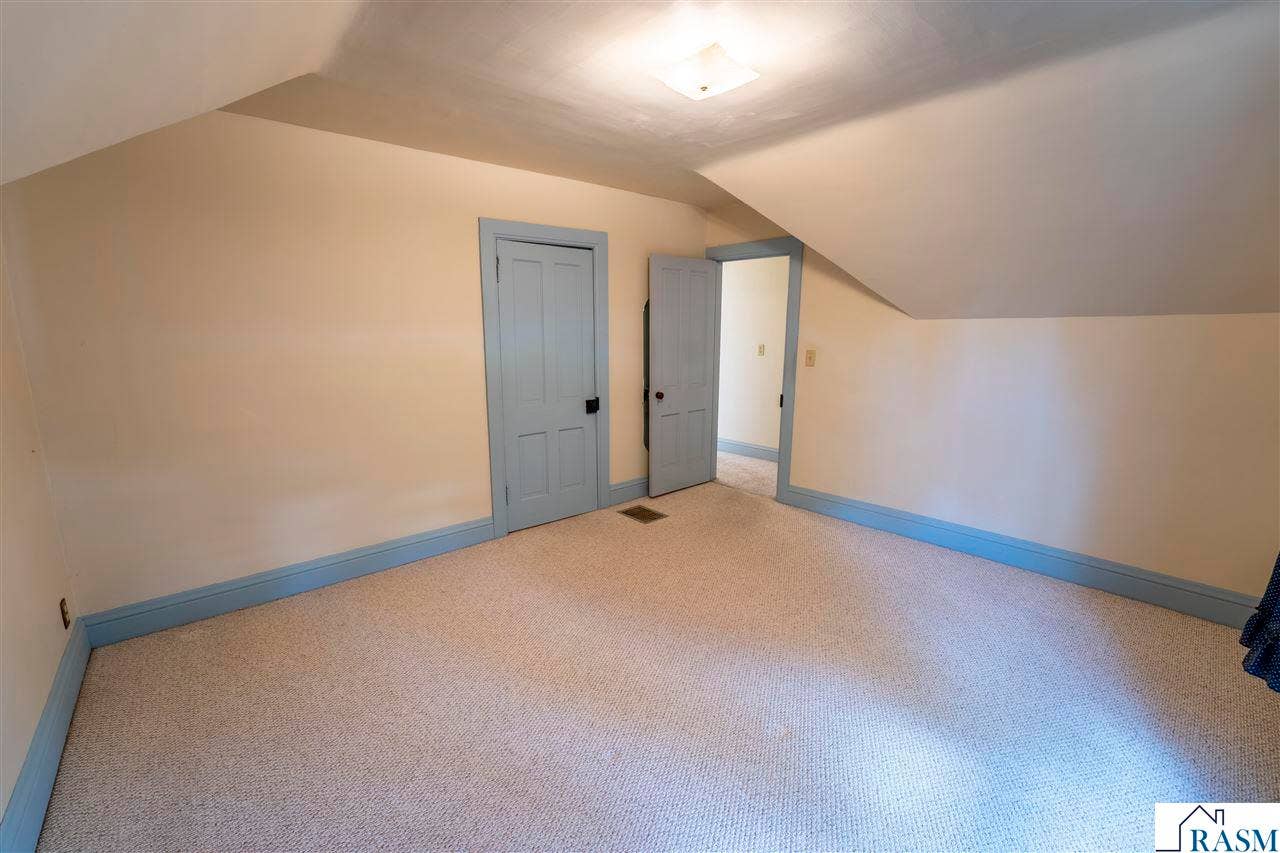 422 Van Brunt Street, Mankato, MN 56001