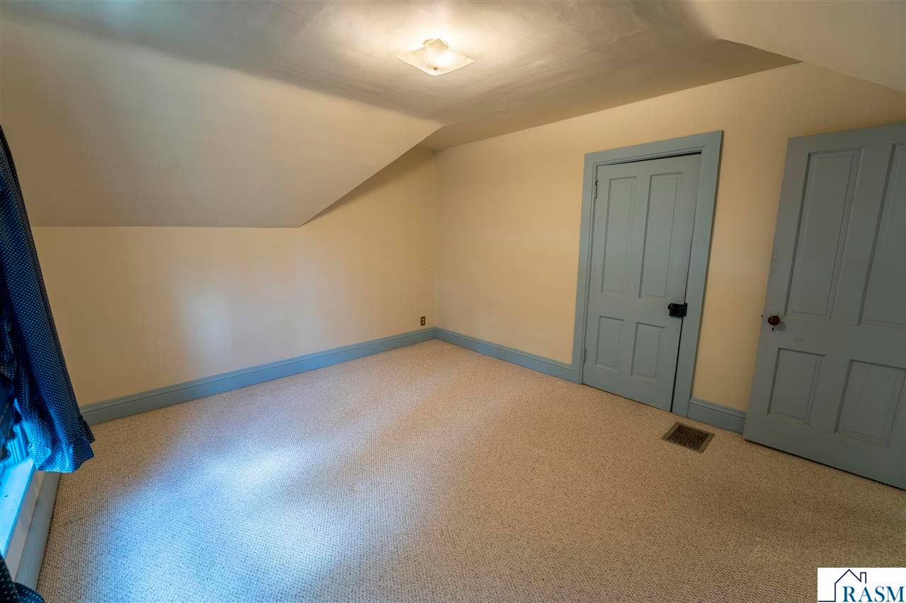 422 Van Brunt Street, Mankato, MN 56001