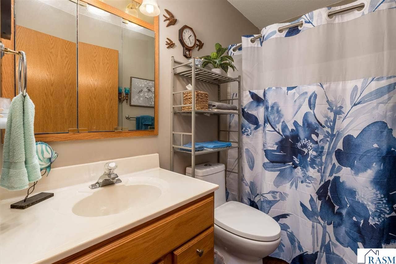 1355 Adams Street, Mankato, MN 56001