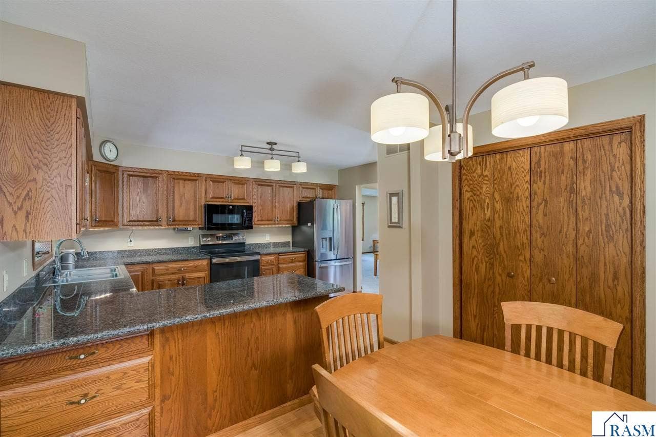 80 Canterbury Court, Mankato, MN 56001