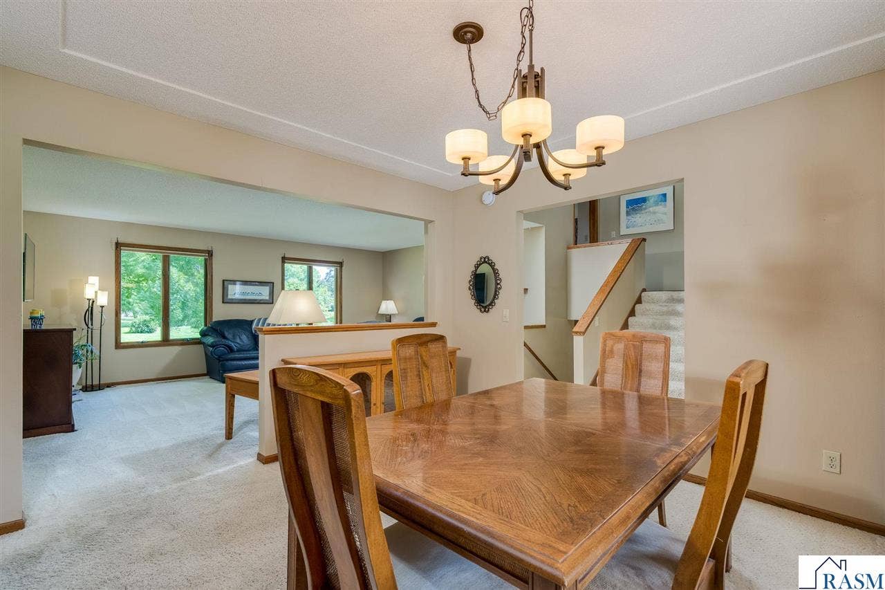 80 Canterbury Court, Mankato, MN 56001