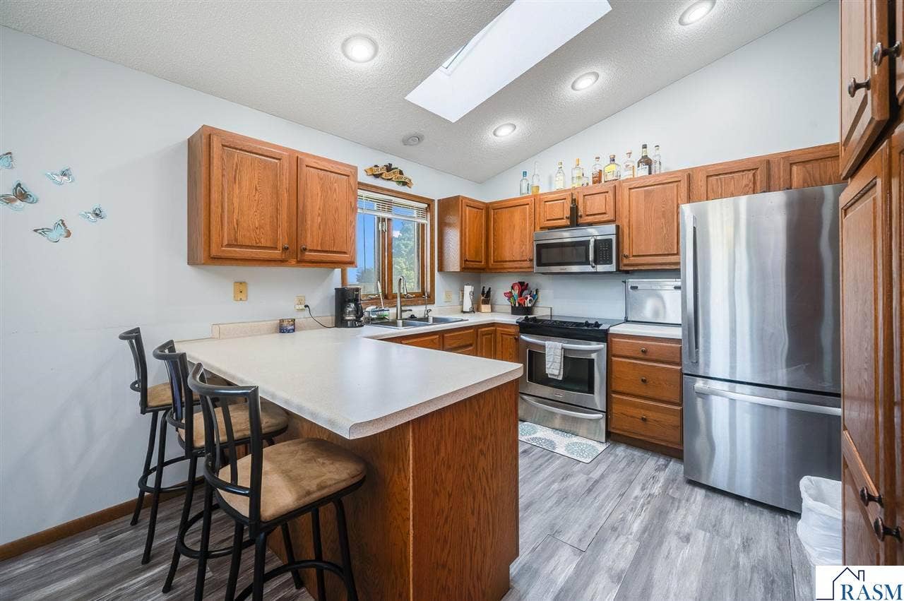 1735 N Orchid Drive, North Mankato, MN 56001