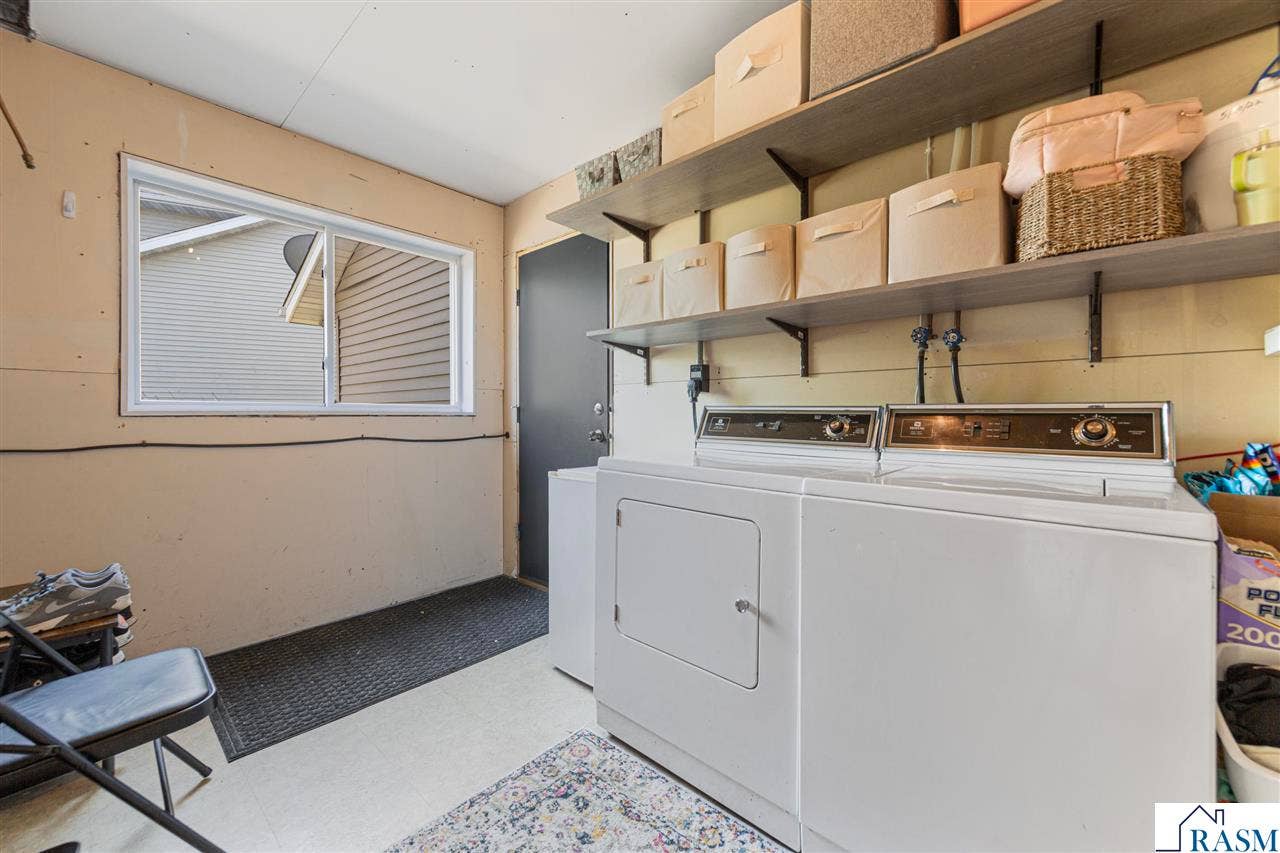 144 Gambrelle Court, Mankato, MN 56001