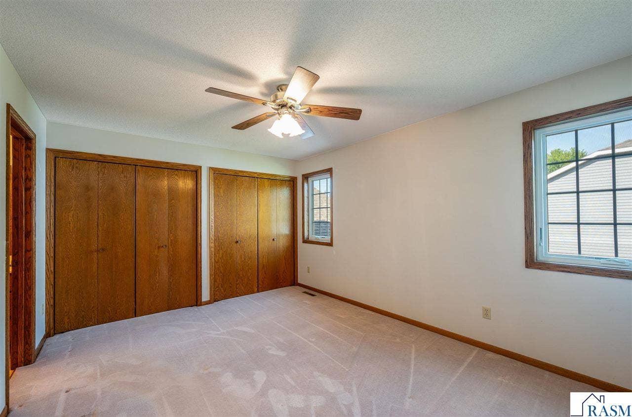 19 La Mar Court, North Mankato, MN 56003