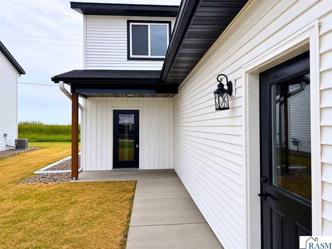 3204 Scotch Lane, Mankato, MN 56001