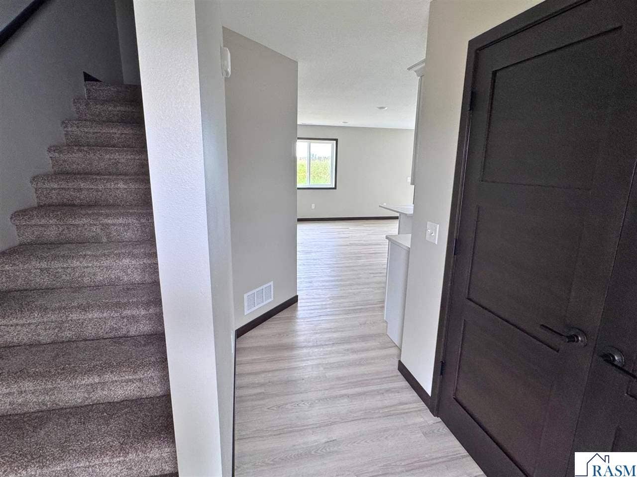 3204 Scotch Lane, Mankato, MN 56001