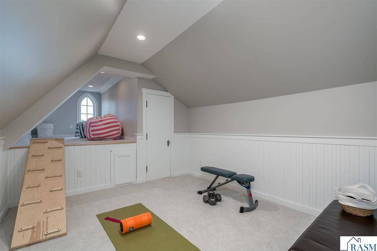 111 Dell Avenue, Mankato, MN 56001