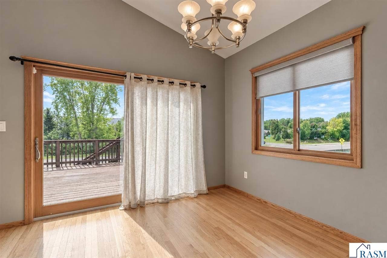 109 Cougar Drive, Mankato, MN 56001