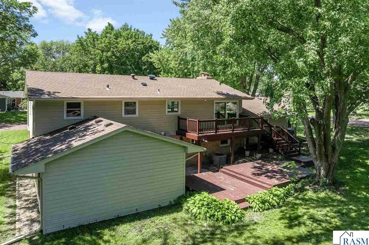 300 Viking Drive, Mankato, MN 56001