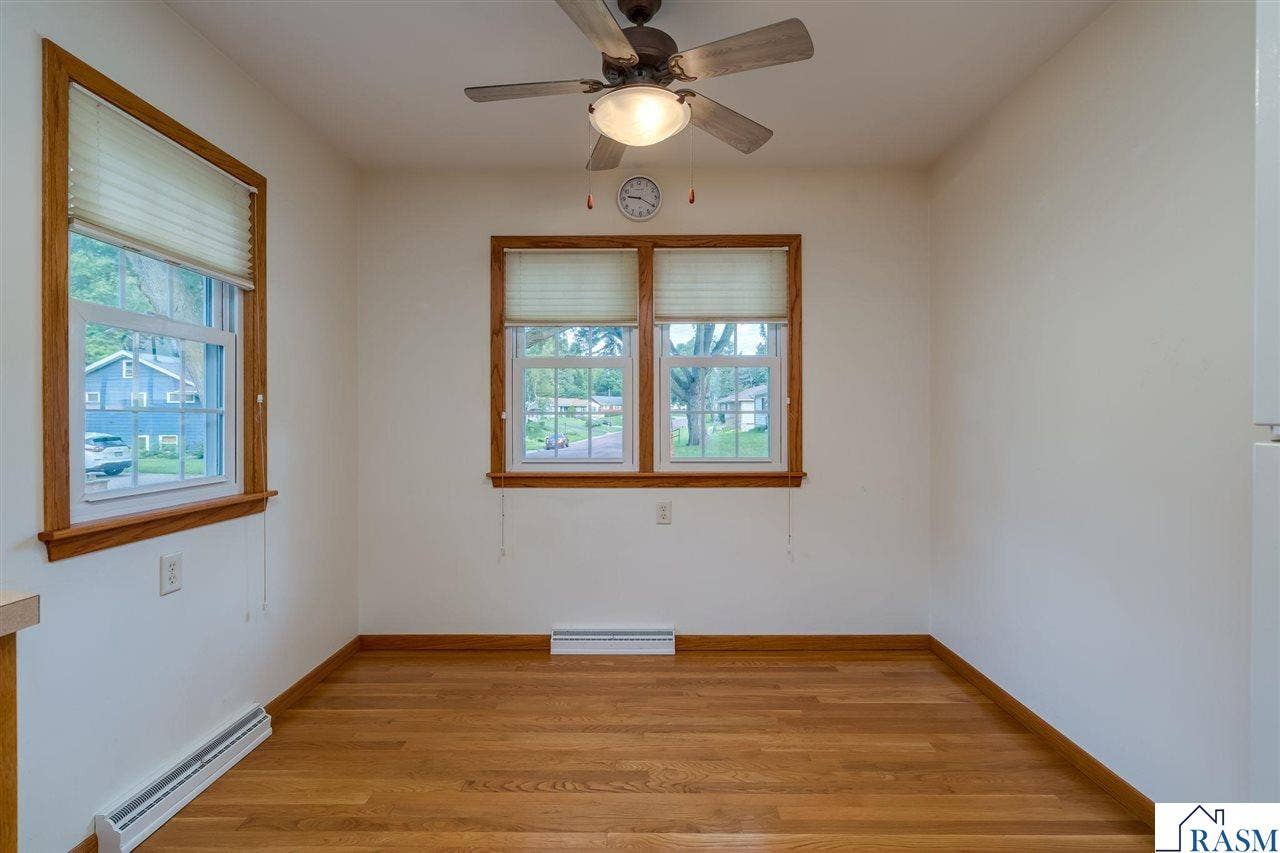 214 Clover Lane, Mankato, MN 56001
