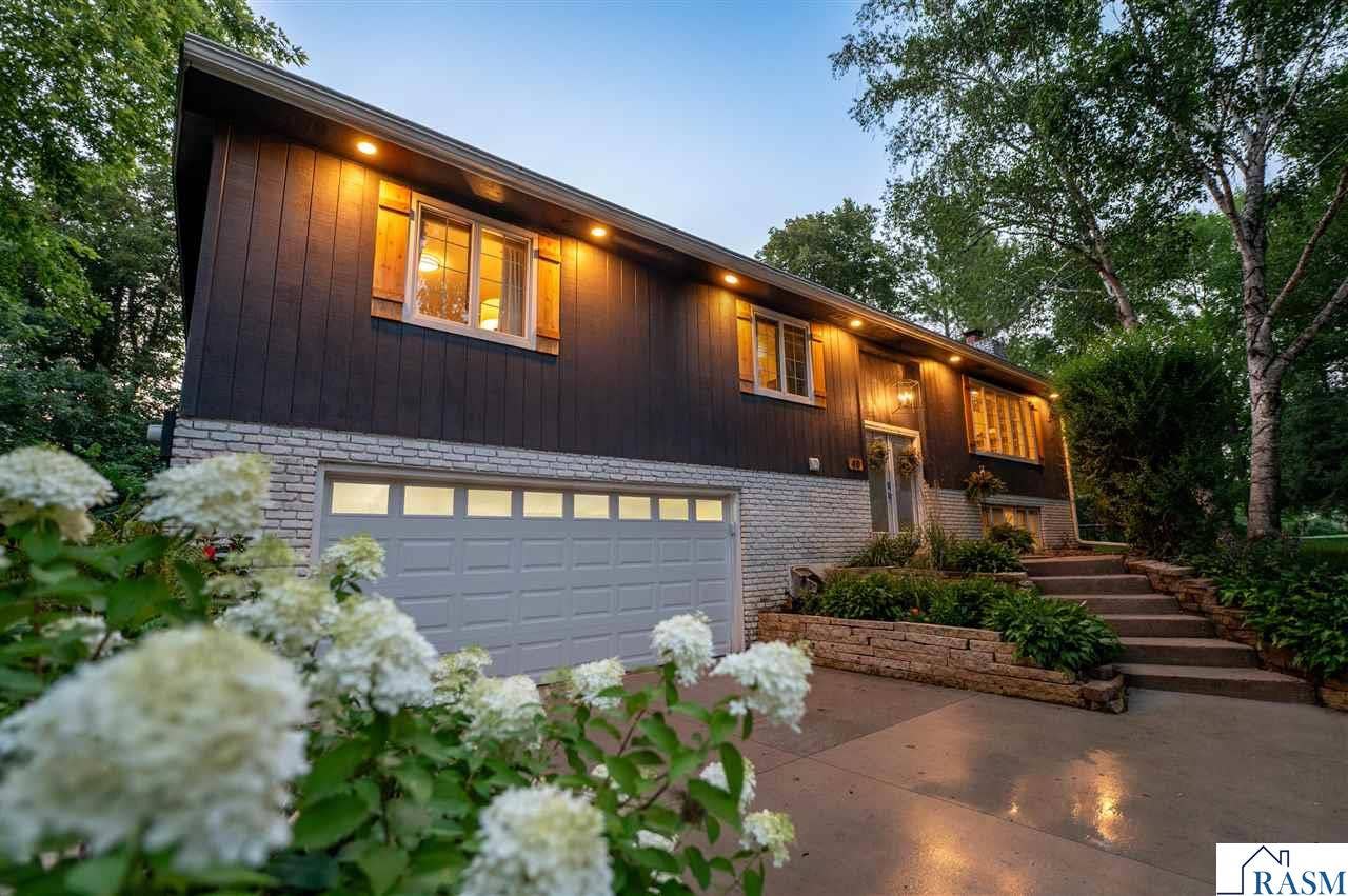 40 North Hill Court, Mankato, MN 56001