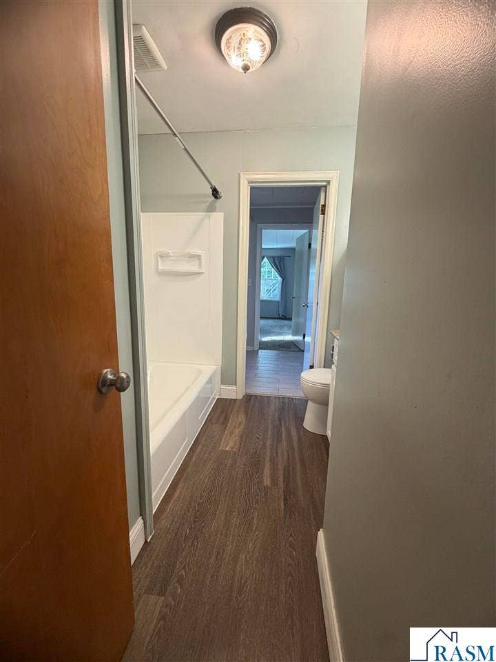 1219 E Main Street, Mankato, MN 56001