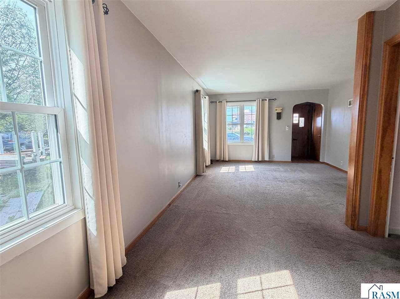 1219 E Main Street, Mankato, MN 56001