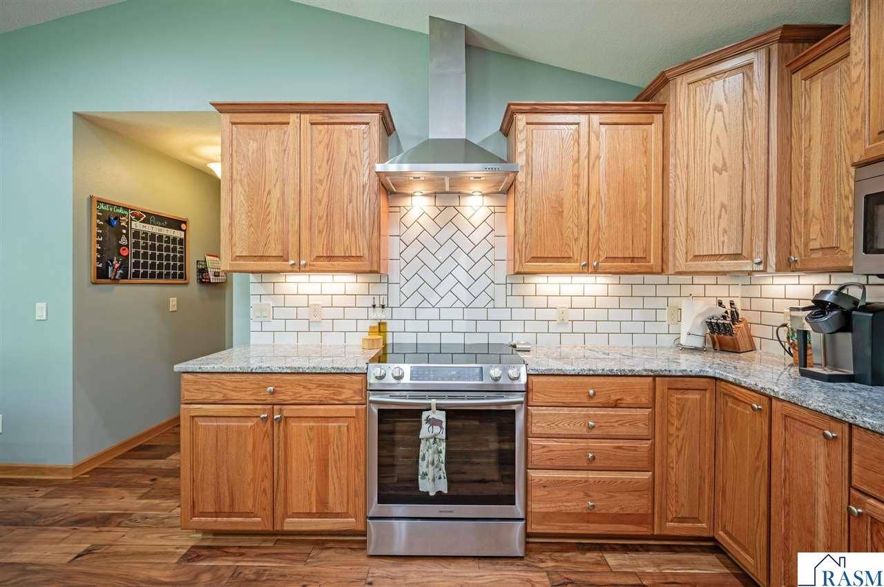 105 Hidden Oaks Circle, Mankato, MN 56001