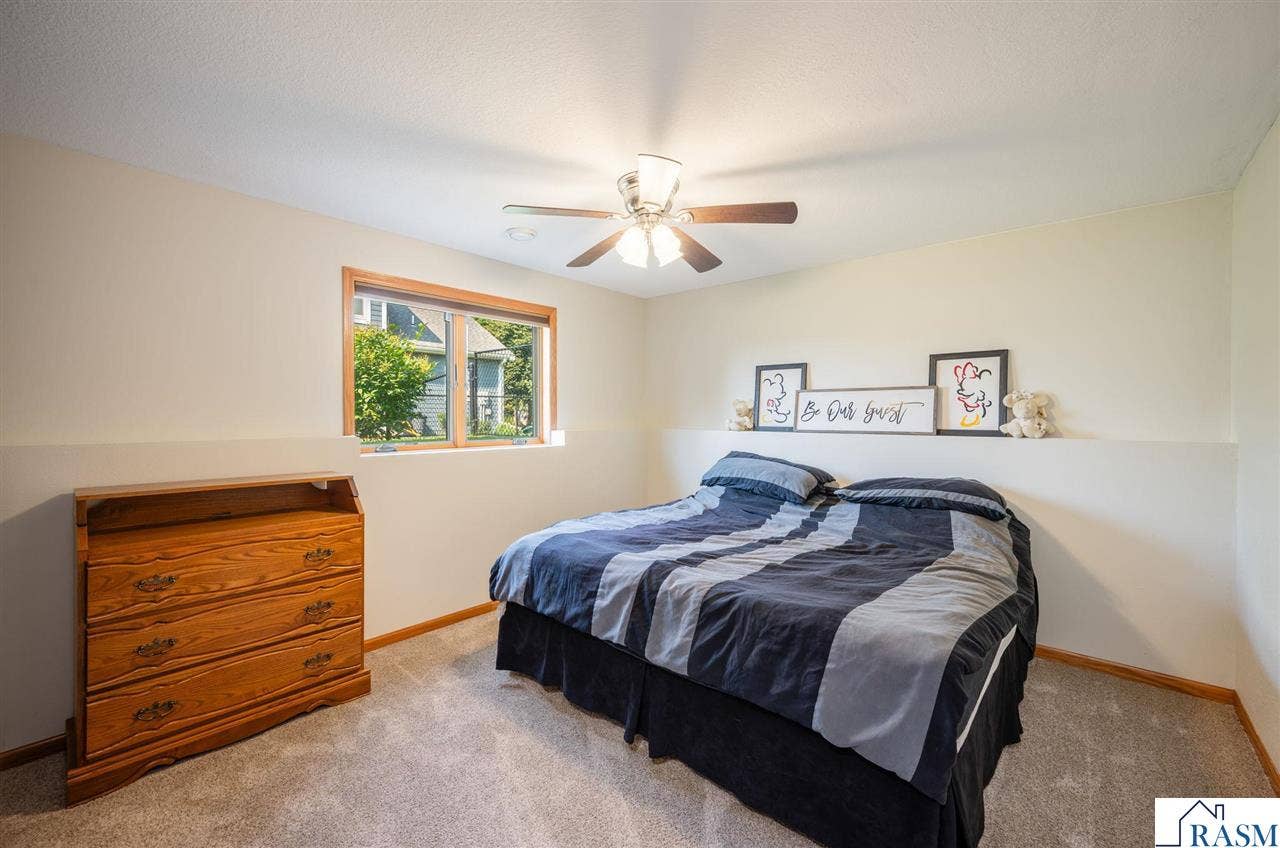 105 Hidden Oaks Circle, Mankato, MN 56001