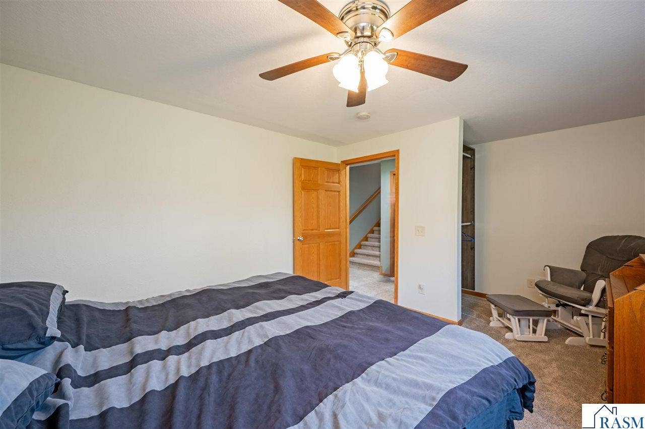 105 Hidden Oaks Circle, Mankato, MN 56001