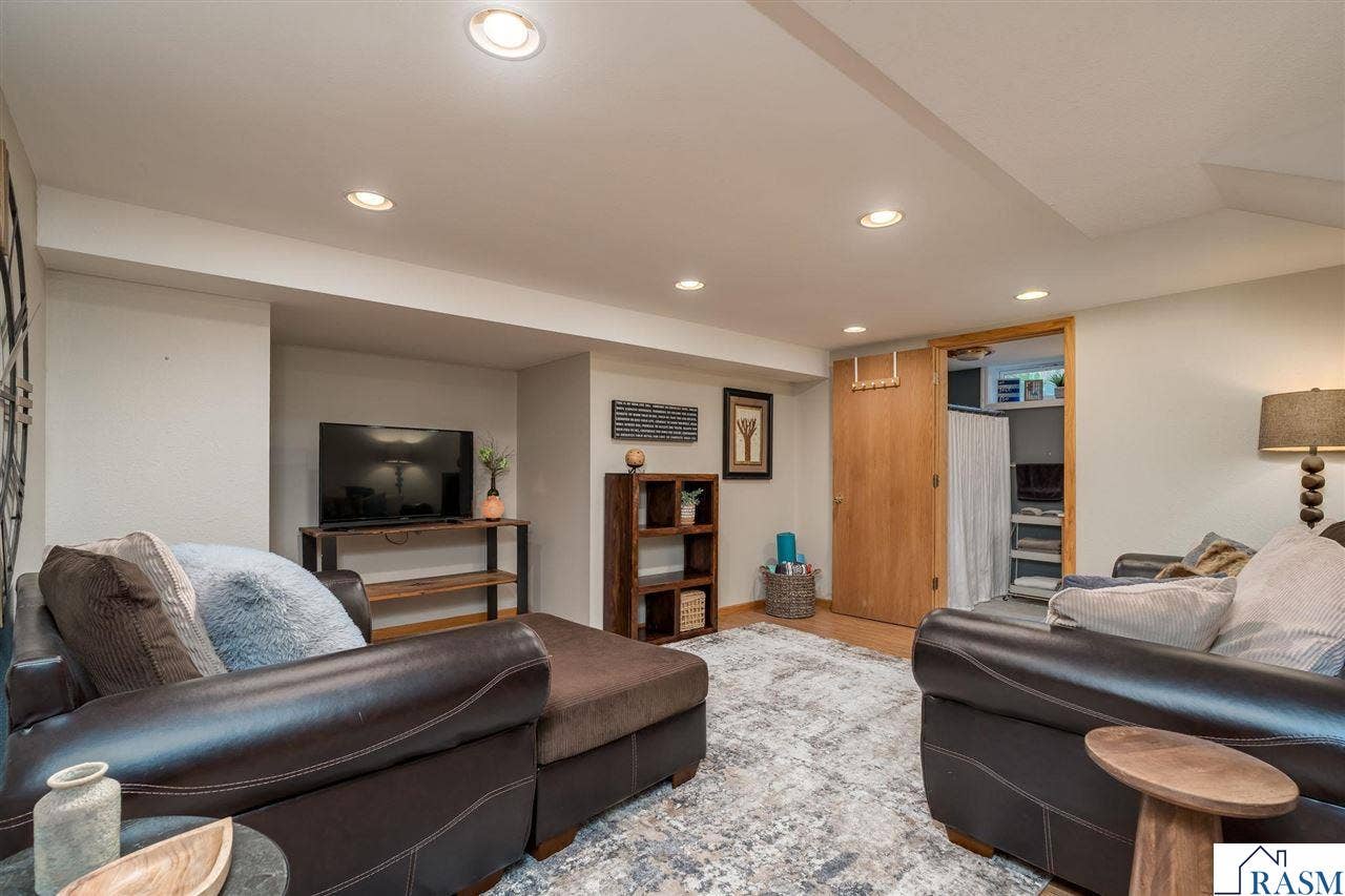 227 Johnson Street, Mankato, MN 56001