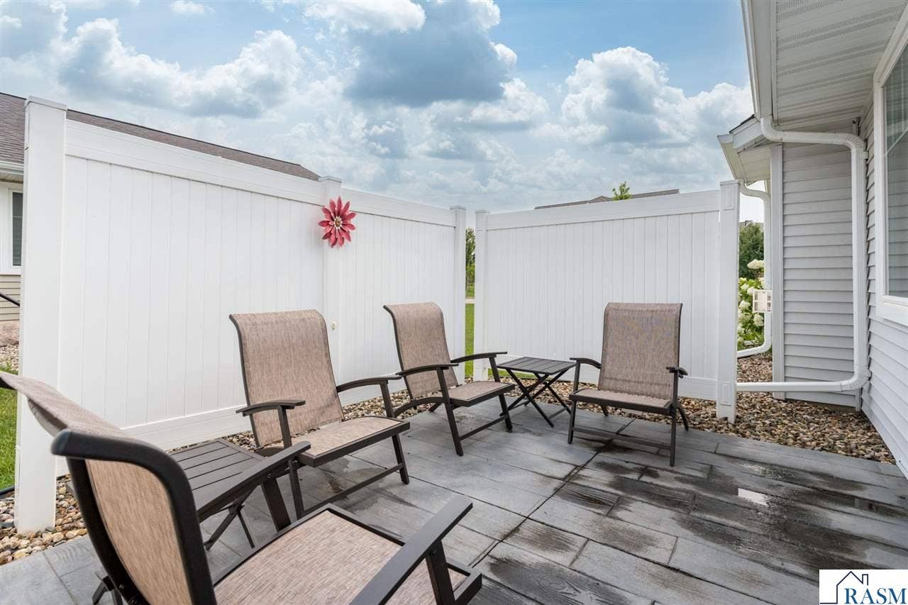 3118 Prairie Rose Drive, Mankato, MN 56001