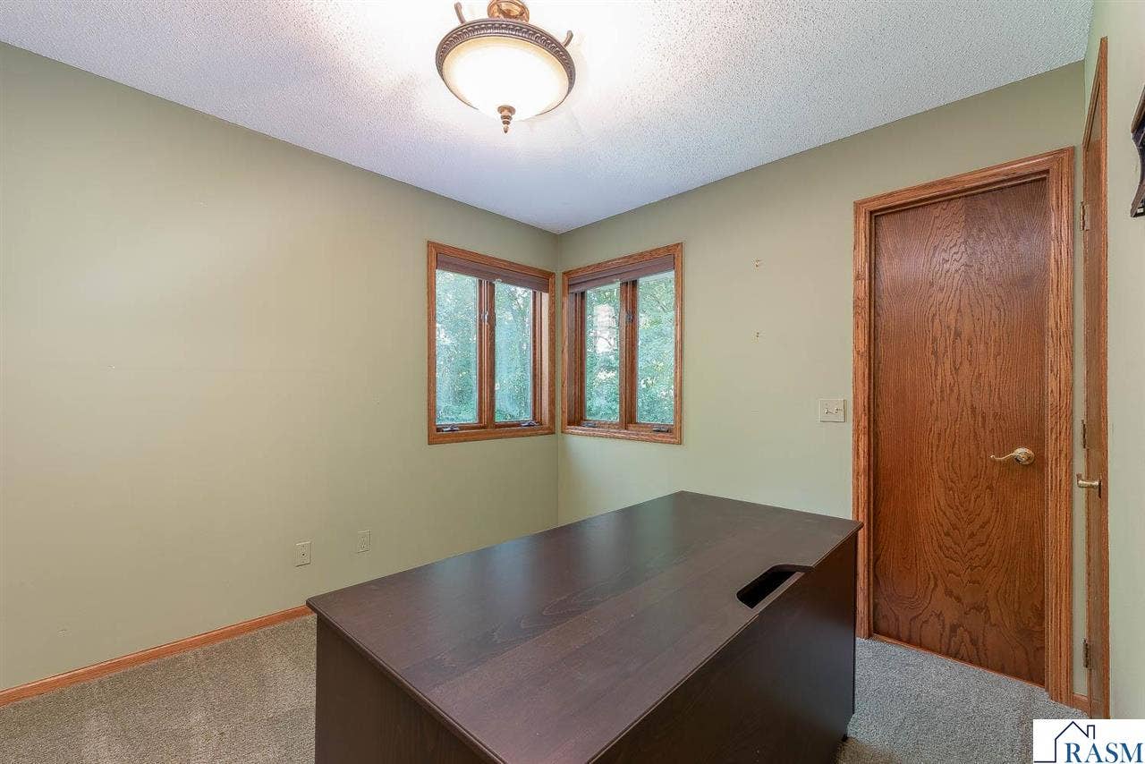 200 Greenwood Drive, Mankato, MN 56001