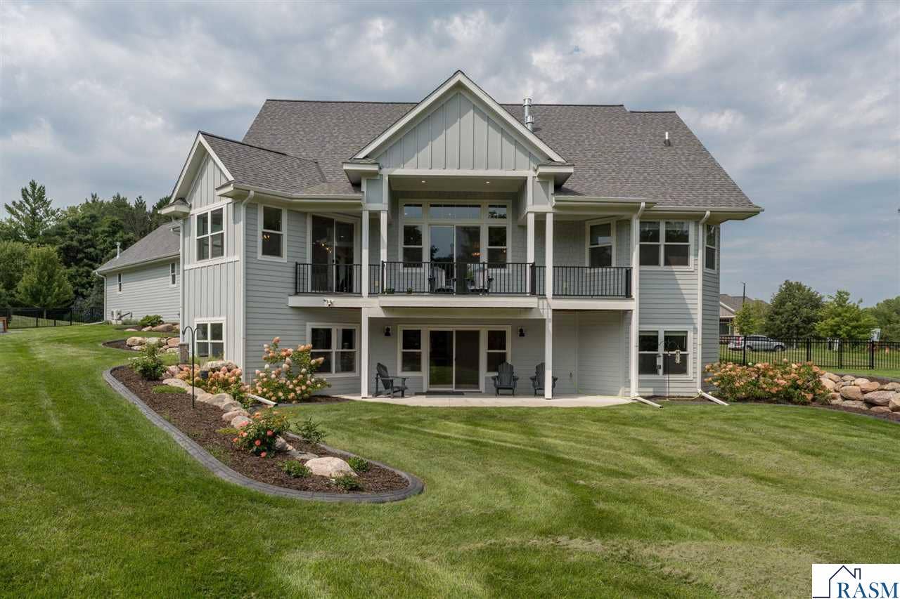 1005 Applewood Court, Mankato, MN 56001