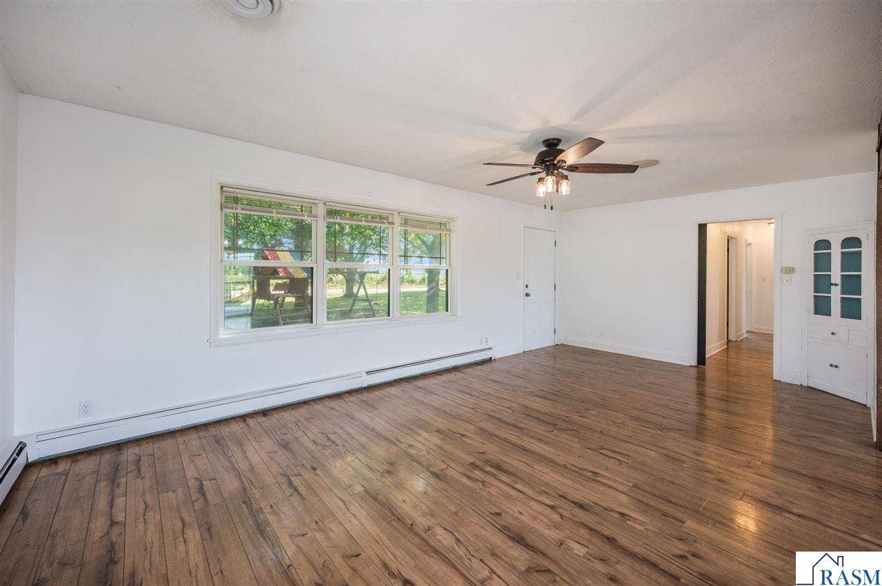 30452 390th Street, Le Sueur, MN 56058