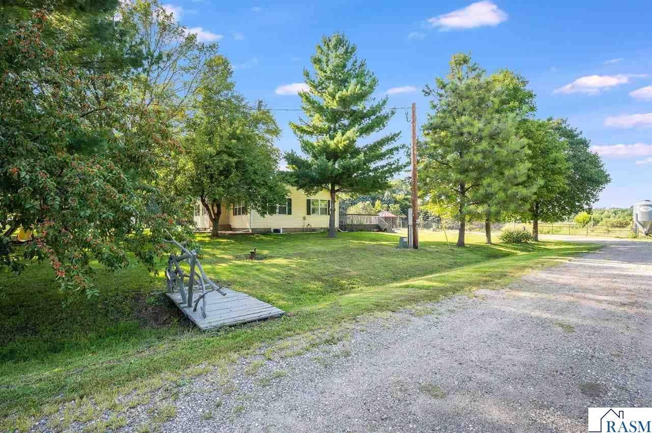 30452 390th Street, Le Sueur, MN 56058
