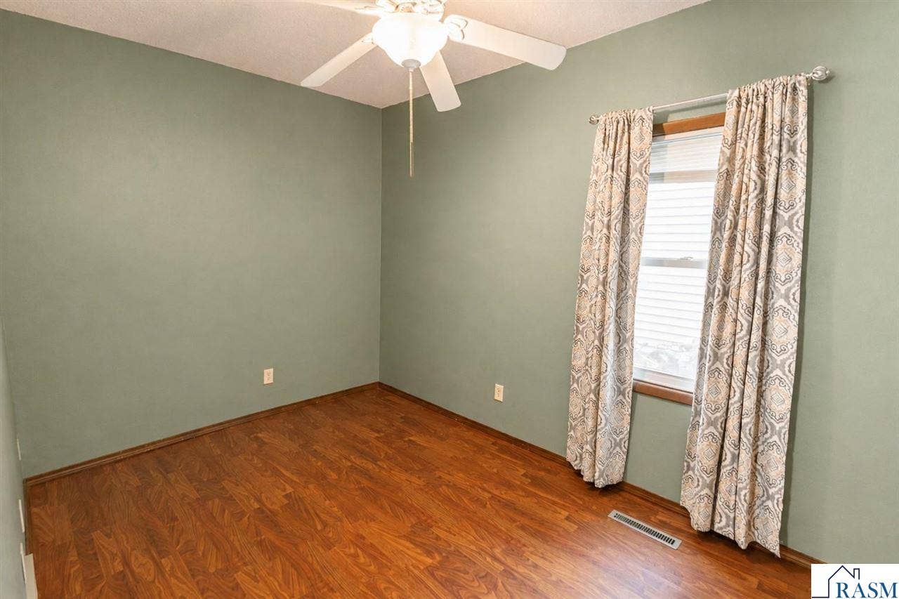 521 Park Lane, Mankato, MN 56001