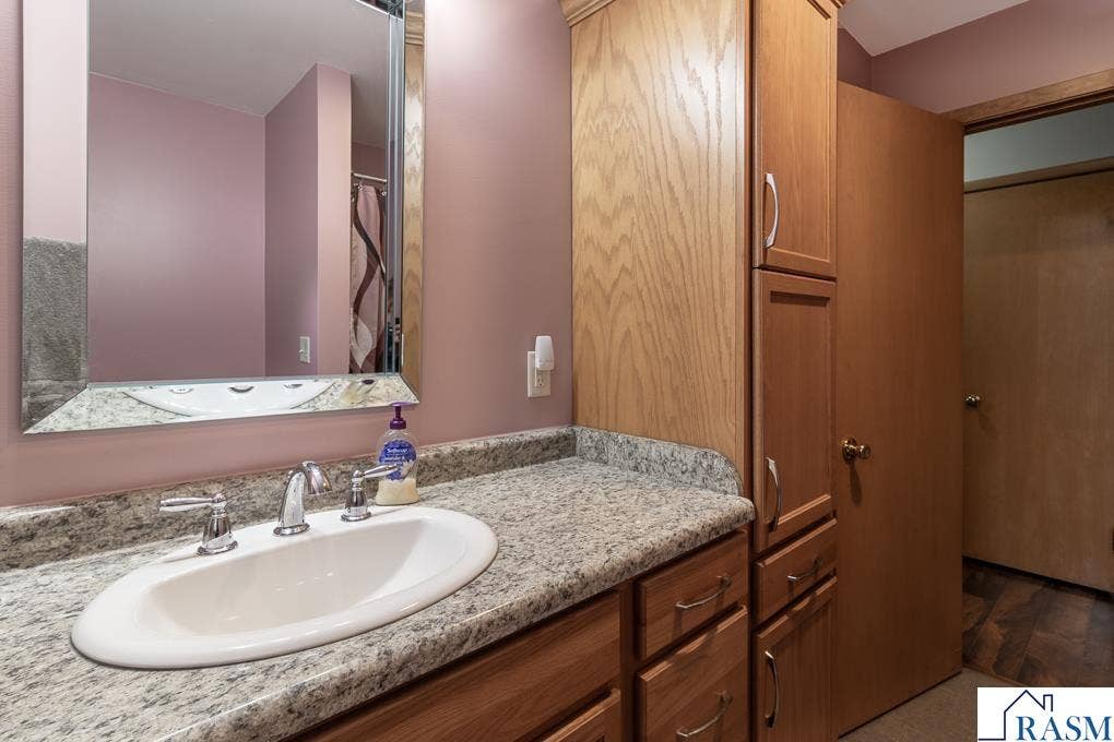 227 Westwood Drive, Mankato, MN 56001
