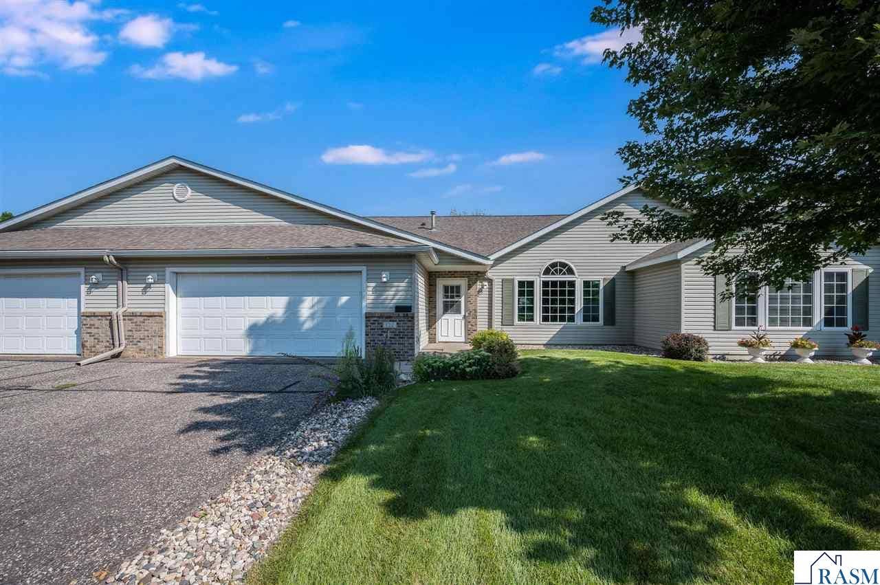 122 Oxford Path, Mankato, MN 56001