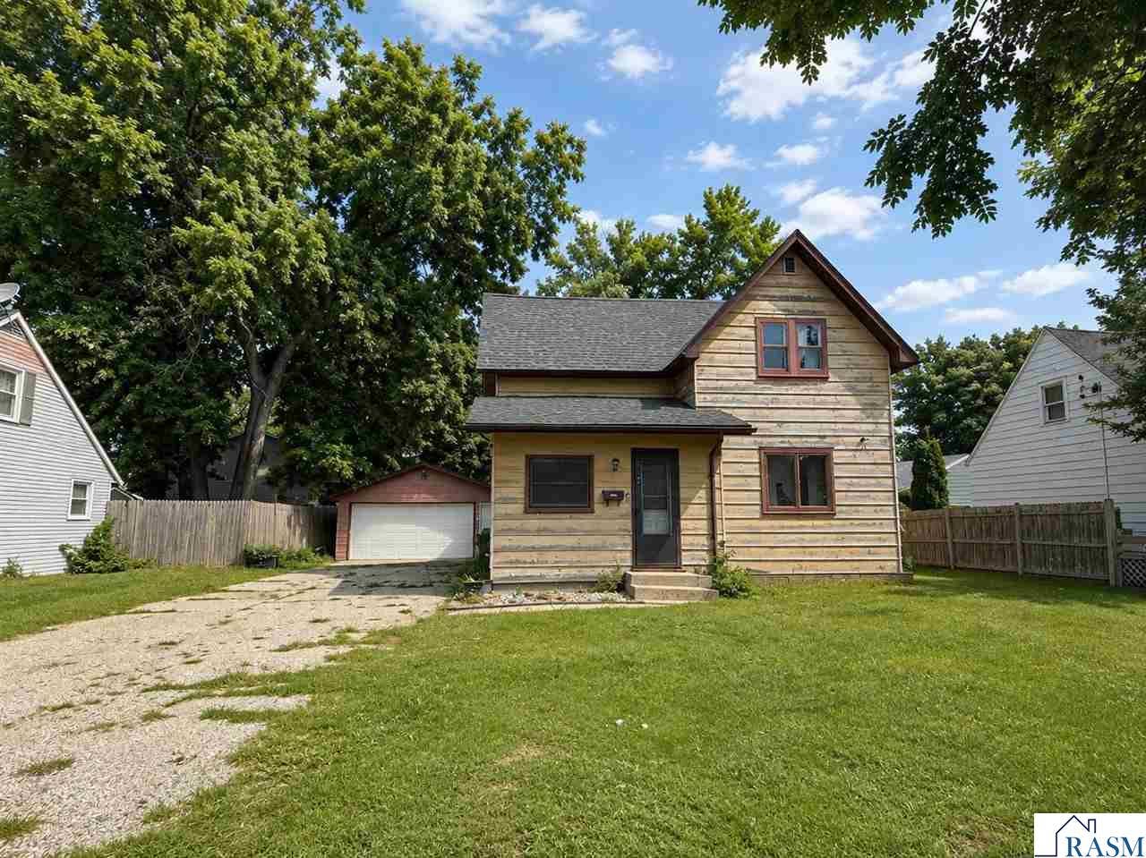 412 W 2nd Street, Mankato, MN 56001