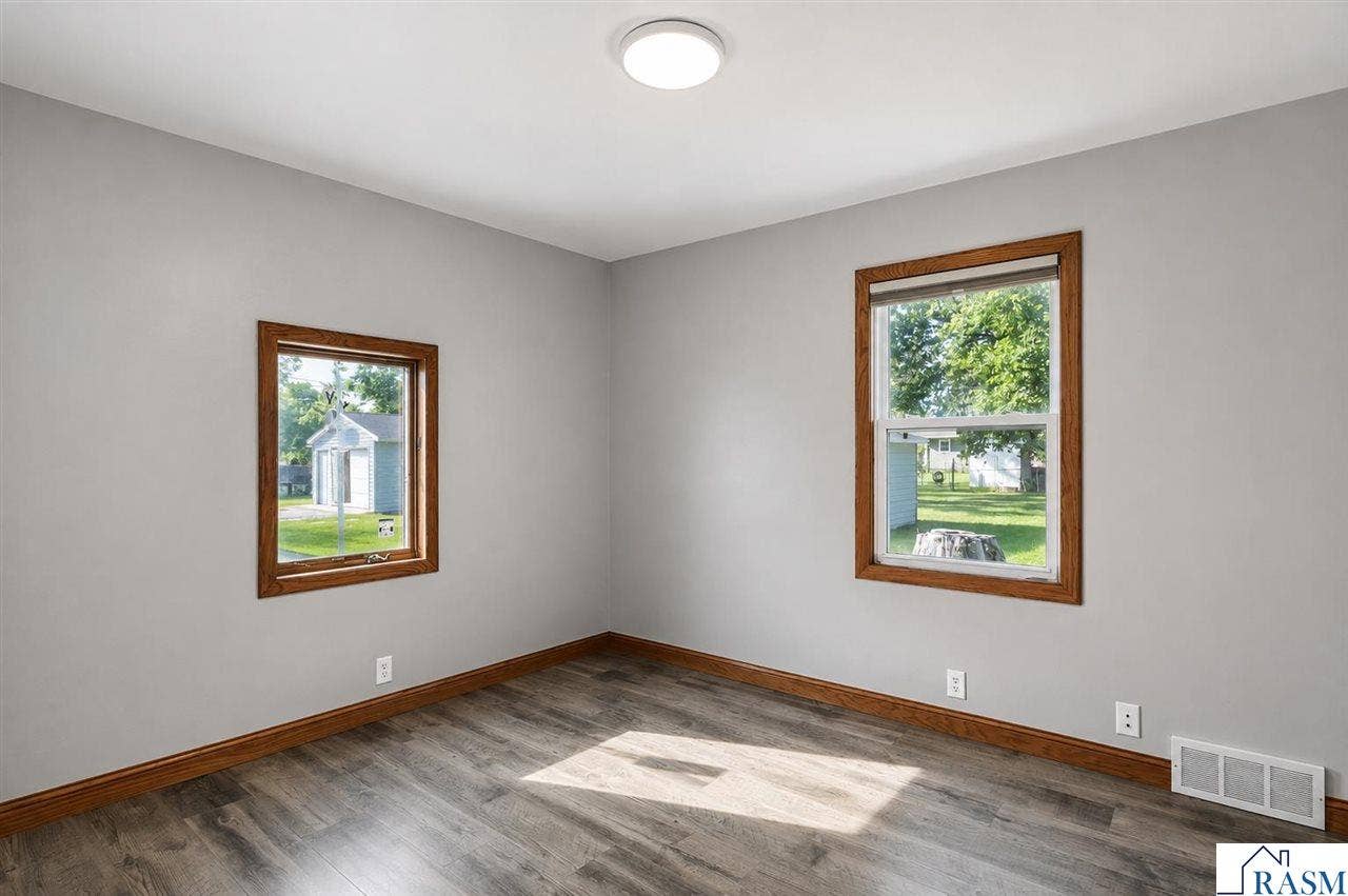 1424 Fair Street, Mankato, MN 56000-1