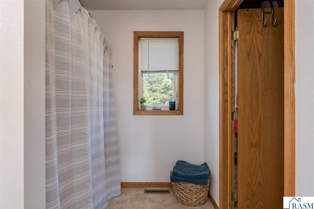 144 Savannah Court, Mankato, MN 56001