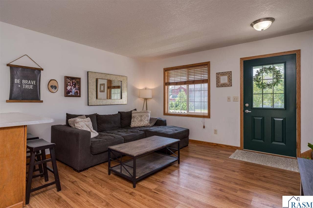 144 Savannah Court, Mankato, MN 56001