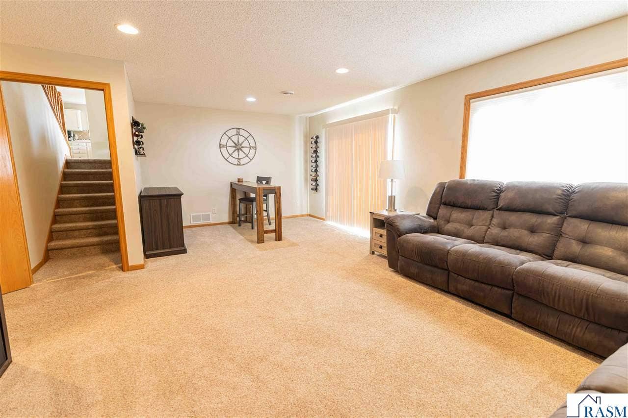117 Sawgrass Court, Mankato, MN 56001