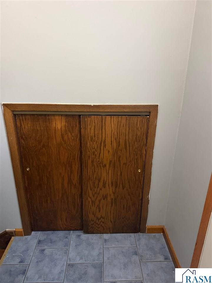 513 Homestead Road, Mankato, MN 56001