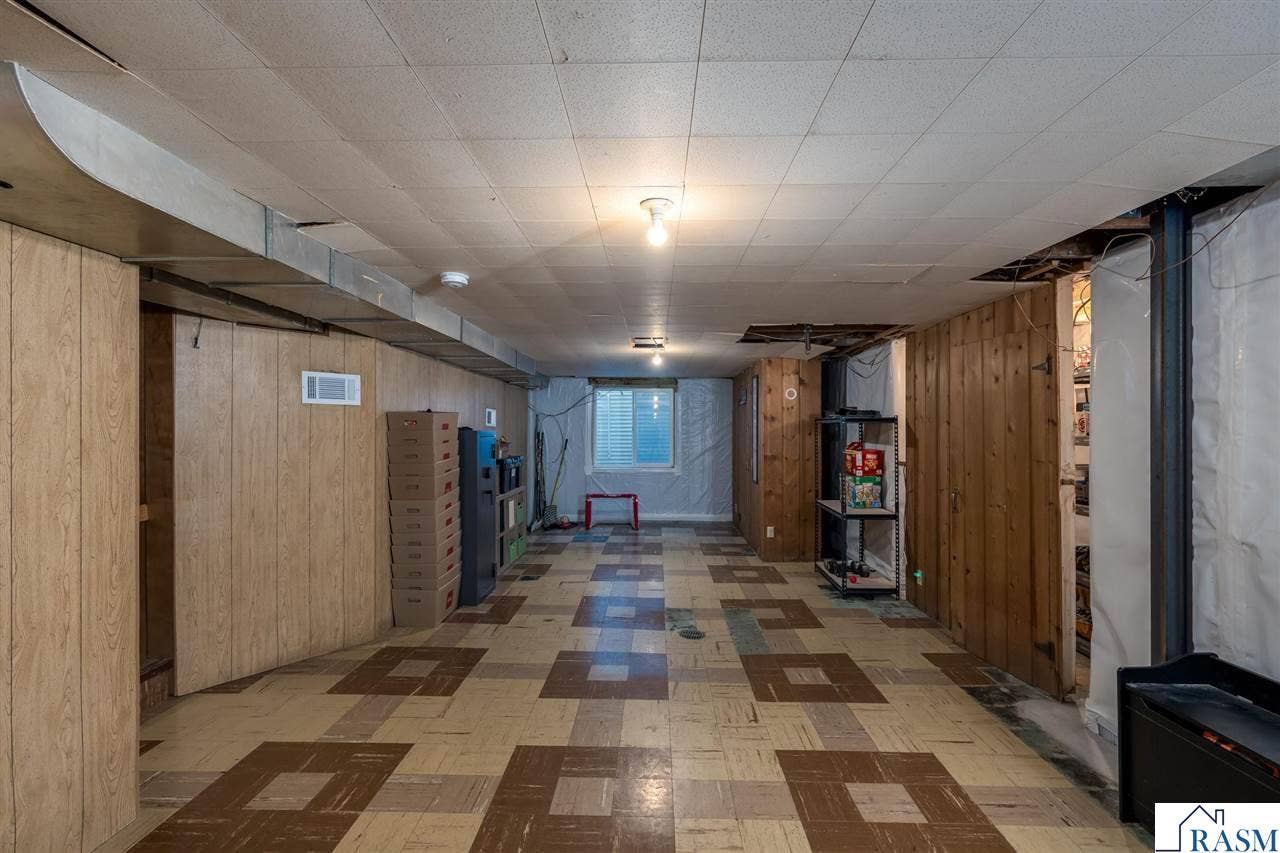 1204 N 4th Street, Mankato, MN 56001