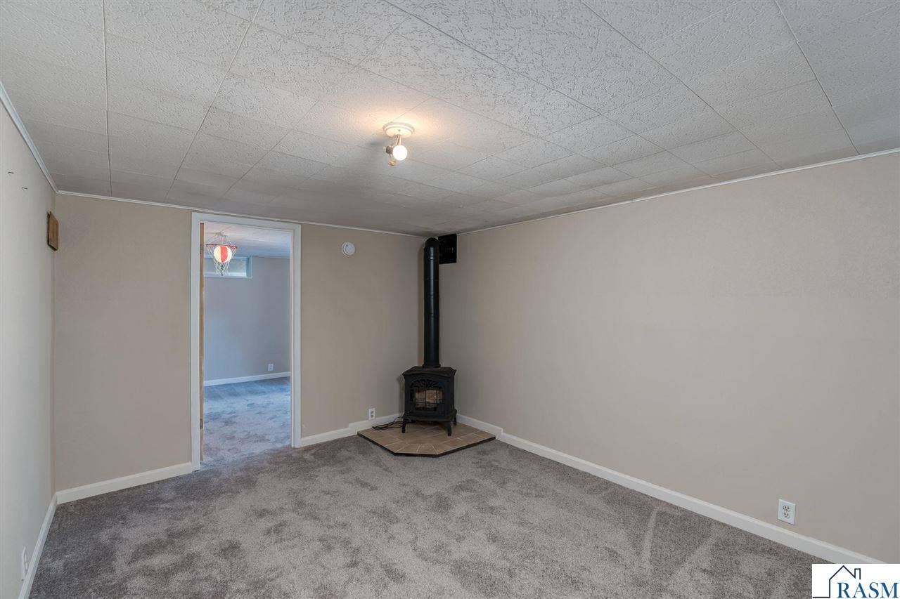 13 Southview Drive, Mankato, MN 56001