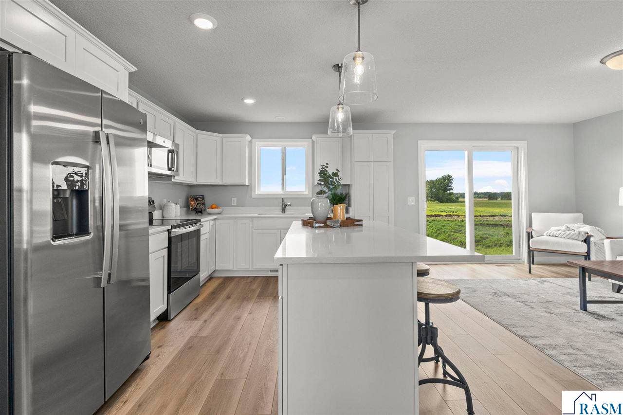 3113 Bassett Drive, Mankato, MN 56001