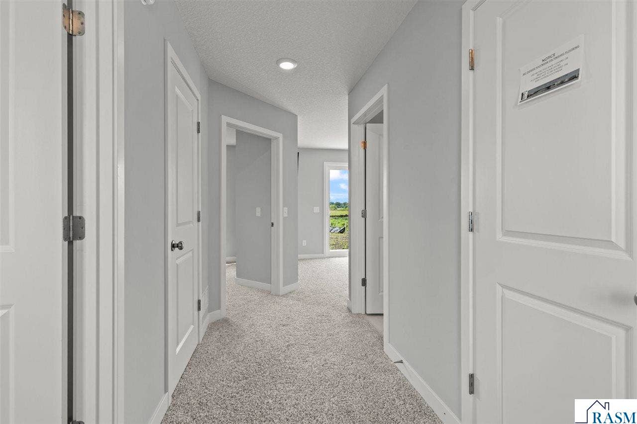 3113 Bassett Drive, Mankato, MN 56001