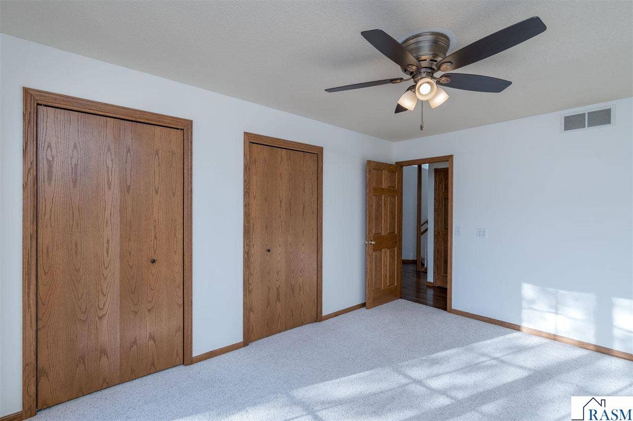 38102 Honeysuckle Lane, North Mankato, MN 56003