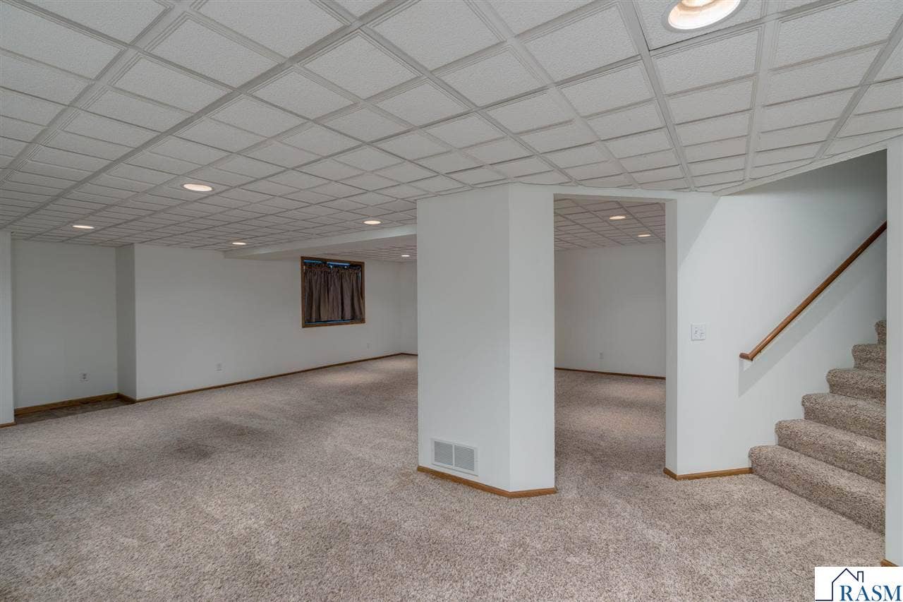 38102 Honeysuckle Lane, North Mankato, MN 56003