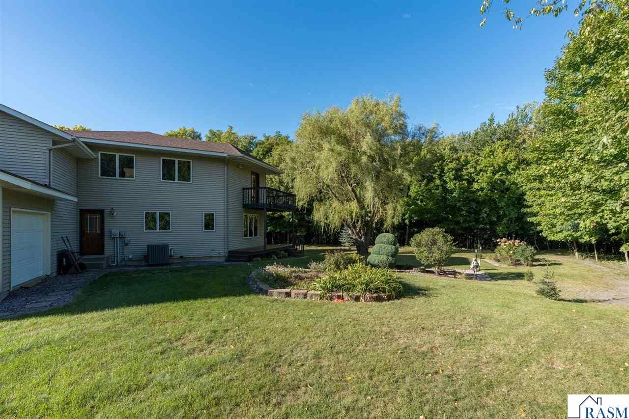 38102 Honeysuckle Lane, North Mankato, MN 56003